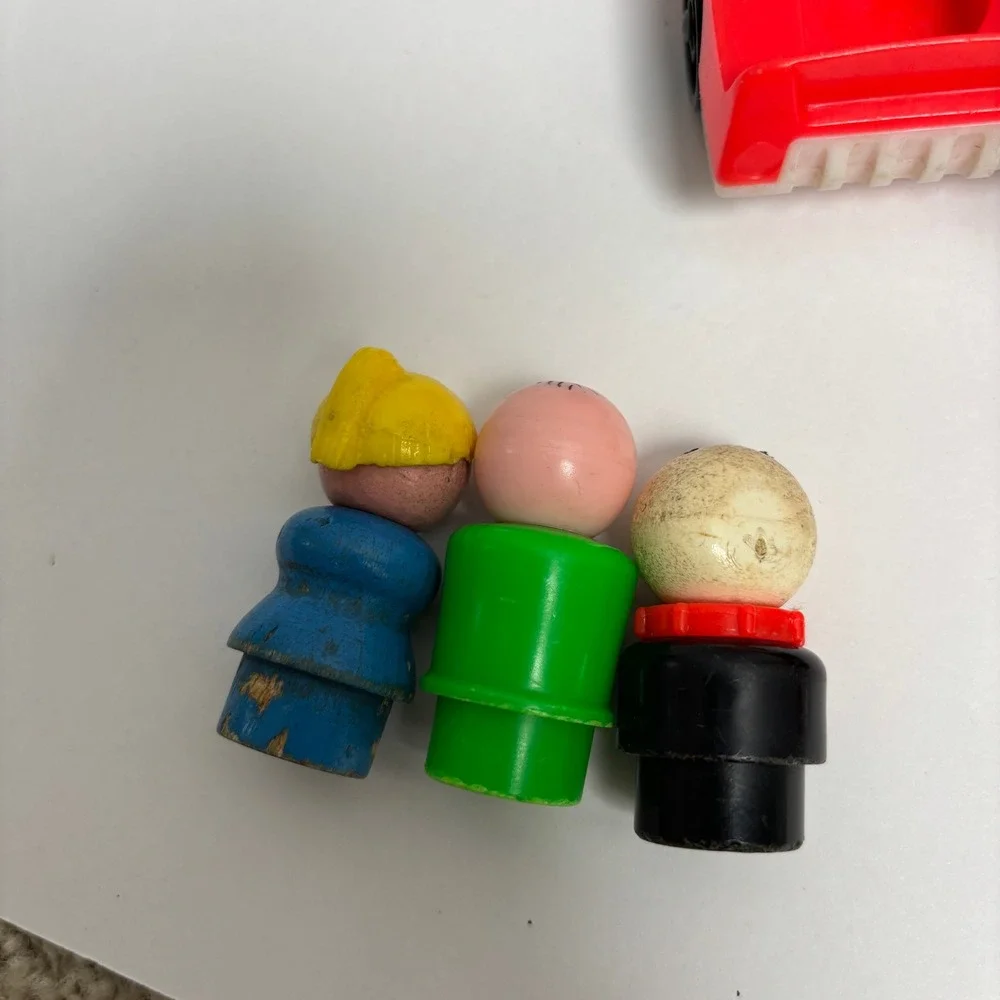 Vintage Fisher Price Little People Cars Fire Truck Wood Plastic Figures‎ Lot 7pc